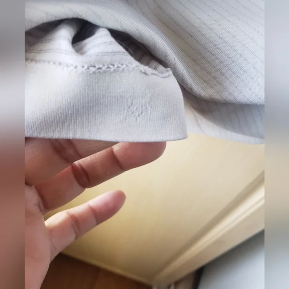 Lululemon Men's Gray Long Sleeve Training Shirt Medium - Picture 10 of 10